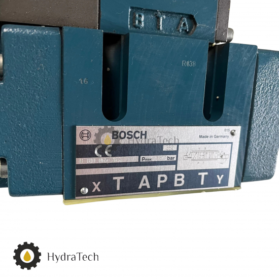 Сервоклапан Bosch Rexroth B810065264 / B810027159 для Krauss Maffei Сервоклапан Bosch Rexroth B810065264 / B810027159 для Krauss Maffei