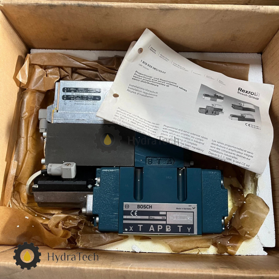 Сервоклапан Bosch Rexroth B810065264 / B810027159 для Krauss Maffei Сервоклапан Bosch Rexroth B810065264 / B810027159 для Krauss Maffei