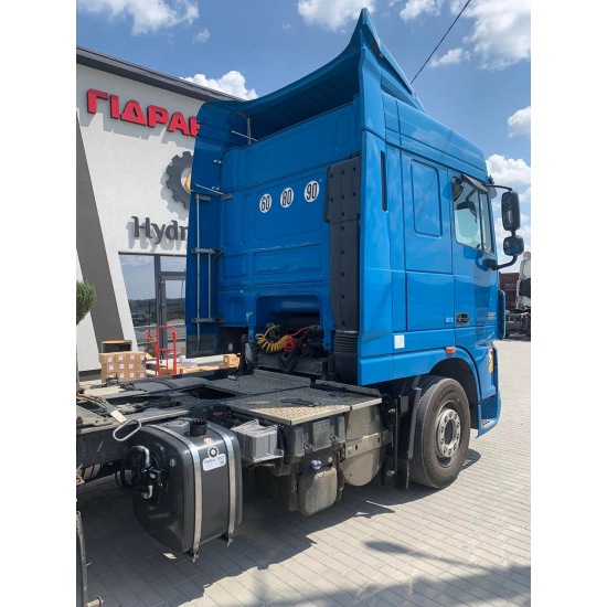 Комплект гідравліки на DAF з сталевим боковим баком